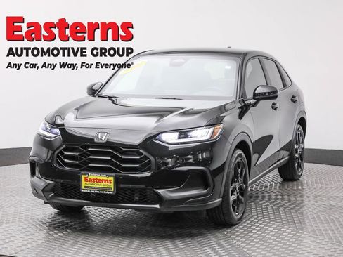 Used 2024 Honda HR-V Sport image 1