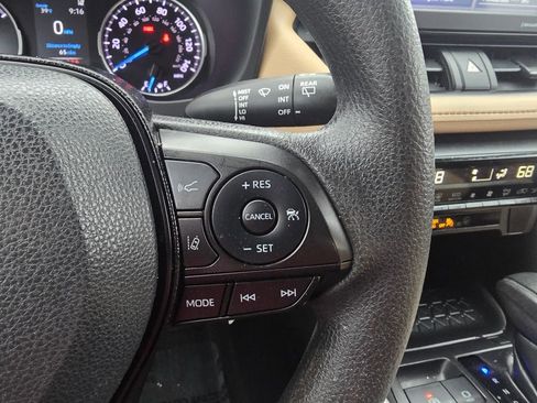 Certified 2021 Toyota RAV4 LE image 20