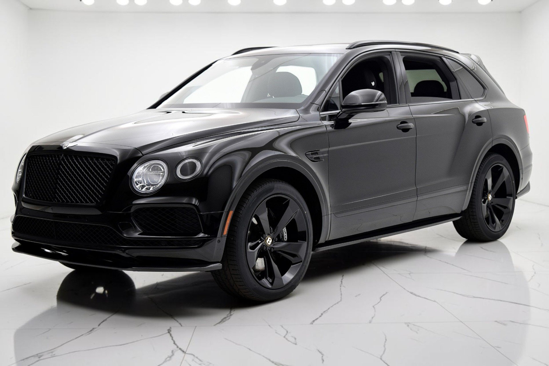 Used 2019 Bentley Bentayga AWD/4WD image 2
