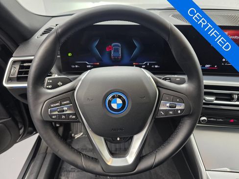 Used 2023 BMW i4 eDrive40 w/ Premium Package RWD image 18