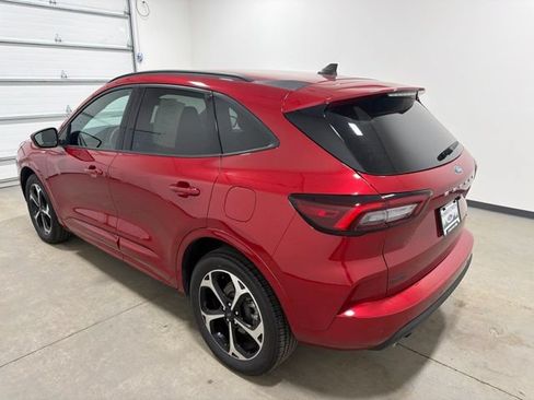 Used 2023 Ford Escape ST-Line Select w/ Tech Pack #2 AWD/4WD image 6