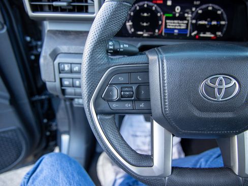 Used 2024 Toyota Tacoma Limited image 20