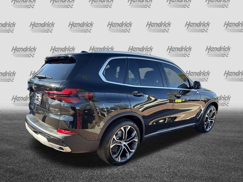 Used 2026 BMW X5 xDrive40i AWD/4WD image 9
