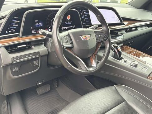 Used 2023 Cadillac Escalade ESV Premium Luxury AWD/4WD image 30