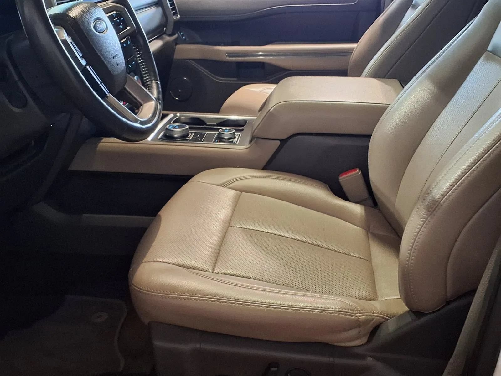 Used 2021 Ford Expedition Max XLT AWD/4WD image 17