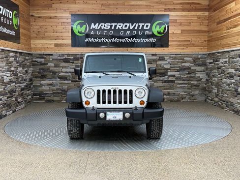 Used 2012 Jeep Wrangler Unlimited Sport image 3
