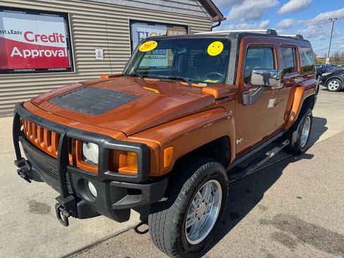 Used 2007 HUMMER H3 Adventure image 1