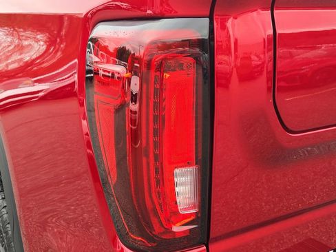 Used 2025 GMC Sierra 1500 AT4 w/ AT4 Premium Package image 30