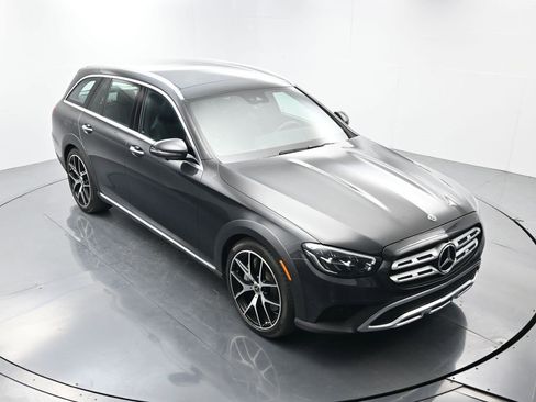 Used 2023 Mercedes-Benz E 450 4MATIC All-Terrain Wagon image 39