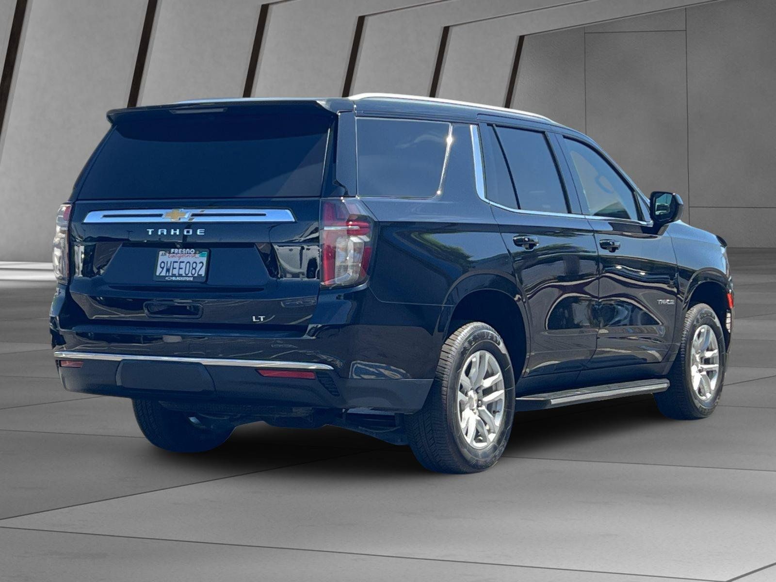 Used 2023 Chevrolet Tahoe LT AWD/4WD image 4