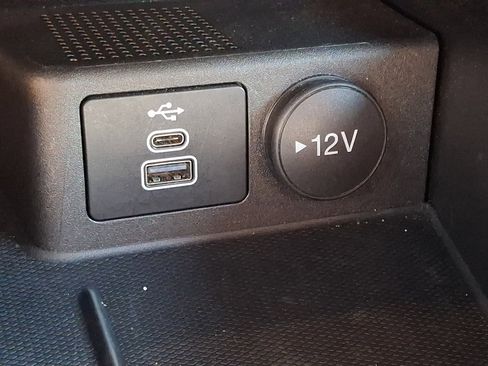 Used 2025 Ford Escape ST-Line AWD/4WD image 23