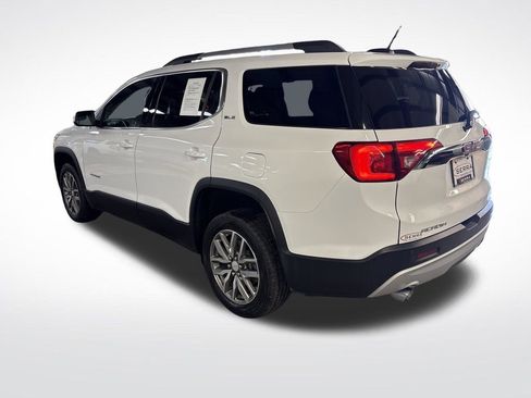 Used 2019 GMC Acadia SLE w/ Driver Alert Package I FWD image 3
