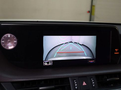 Used 2019 Lexus ES 350 w/ Premium Package FWD image 30
