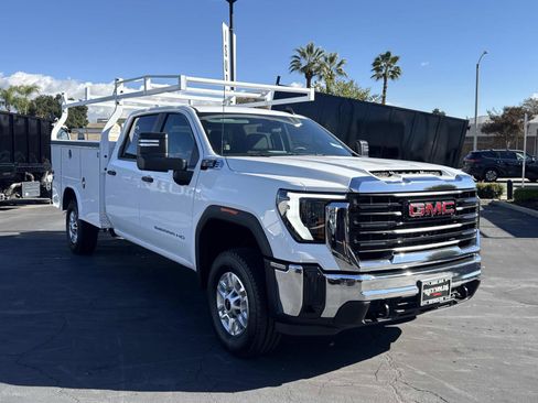 New 2026 GMC Sierra 2500 Pro w/ Convenience Package image 3