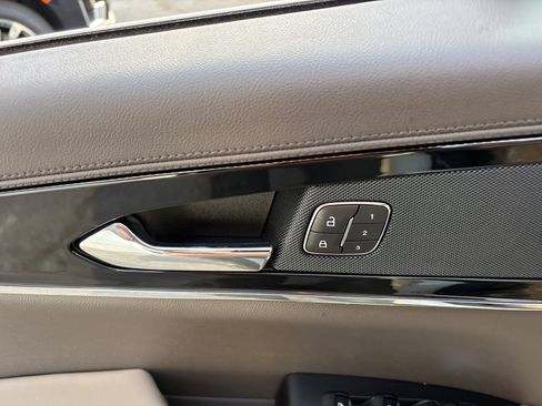 Certified 2023 Lincoln Nautilus Reserve w/ Equipment Group 201A image 12