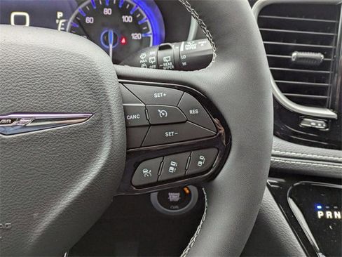 New 2026 Chrysler Pacifica Select image 27