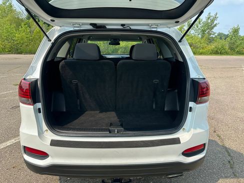 Used 2020 Kia Sorento LX FWD image 16