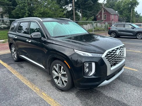 Used 2022 Hyundai Palisade Limited w/ Winter Package AWD/4WD image 5