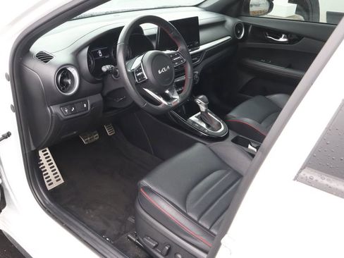 Used 2023 Kia Forte GT w/ GT2 Package image 9