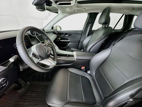 Certified 2024 Mercedes-Benz GLC 300 image 23