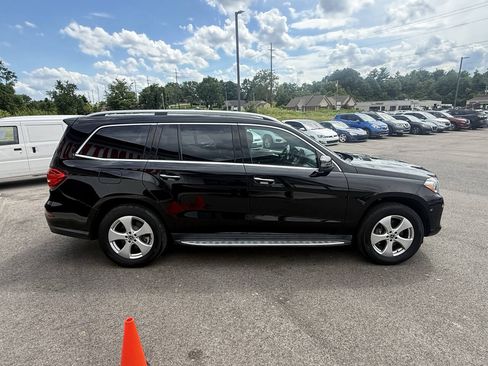 Used 2014 Mercedes-Benz GL 550 4MATIC image 6