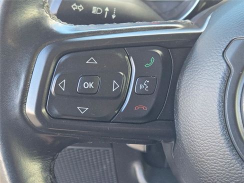 Used 2022 Jeep Wrangler Unlimited Sport AWD/4WD image 31