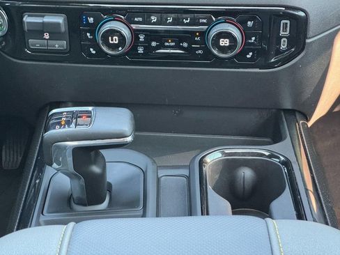 Used 2023 Chevrolet Silverado 1500 ZR2 AWD/4WD image 14
