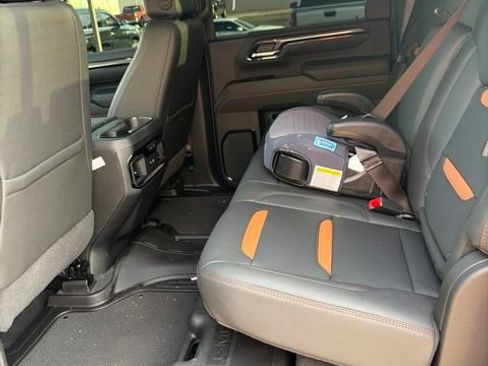 Used 2026 GMC Sierra 2500 AT4 w/ AT4 Premium Plus Package AWD/4WD image 5