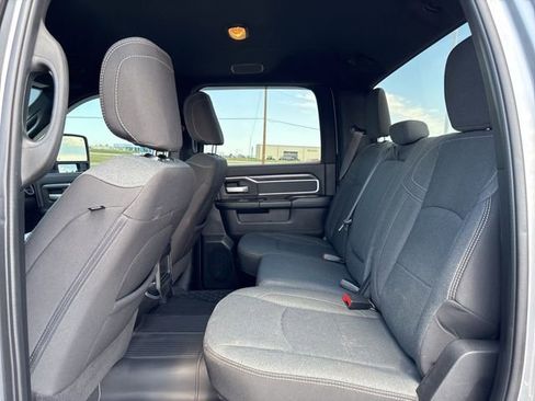 Used 2023 RAM 2500 Big Horn w/ Level 1 Equipment Group image 18