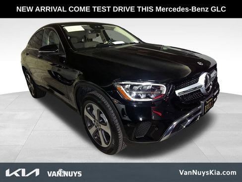 Used 2022 Mercedes-Benz GLC 300 GLC 300 Coupe image 2