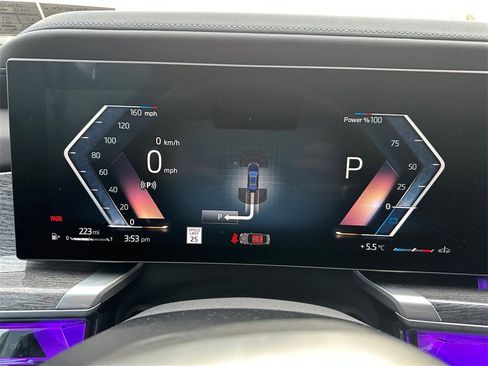 Used 2023 BMW 760i xDrive w/ Executive Package image 21