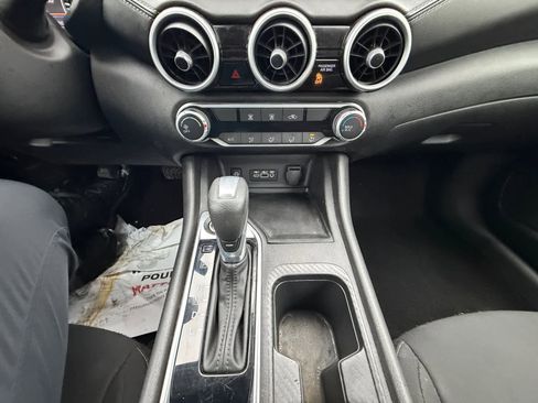 Used 2025 Nissan Sentra SV image 15