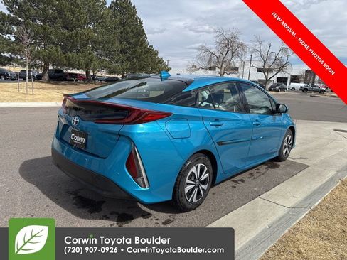 Used 2017 Toyota Prius Prime Advanced image 7