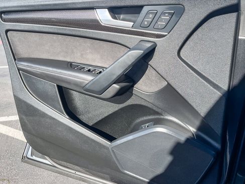 Used 2022 Audi SQ5 Premium Plus image 17