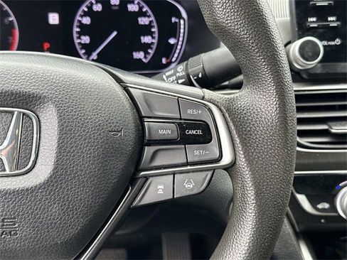 Used 2018 Honda Accord LX image 27