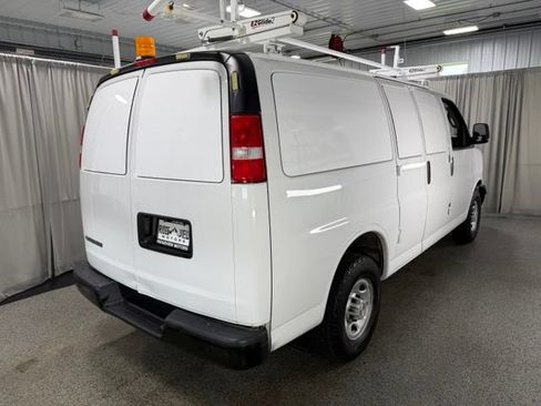 Used 2020 Chevrolet Express 2500 w/ Driver Convenience Package RWD image 4