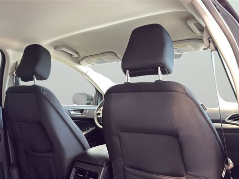 Used 2022 Ford Edge SE AWD/4WD image 16