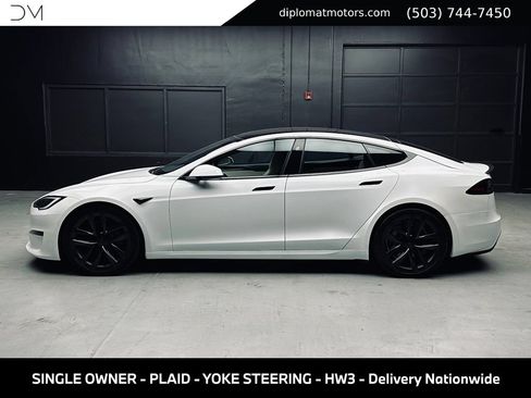 Used 2022 Tesla Model S Plaid AWD/4WD image 3