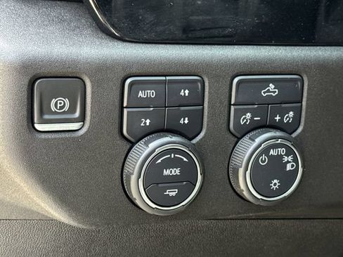 Used 2024 Chevrolet Silverado 1500 LT AWD/4WD image 22