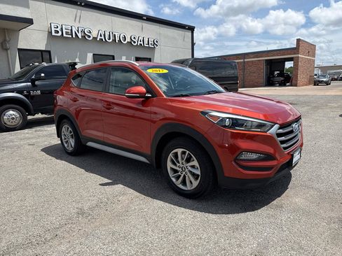 Used 2017 Hyundai Tucson SE Plus FWD image 4