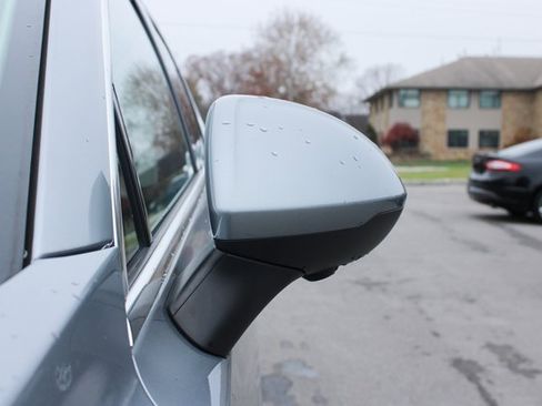 Used 2023 Buick Envision Avenir image 7