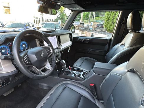 Used 2025 Ford Bronco Outer Banks AWD/4WD image 15