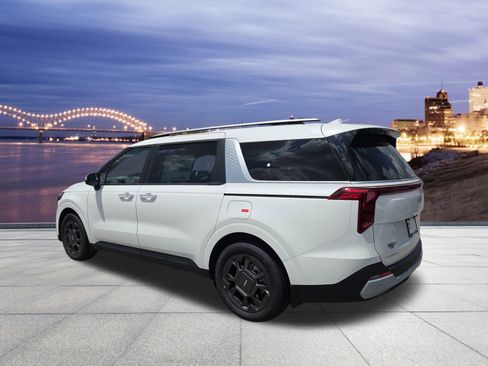New 2026 Kia Carnival EX image 3