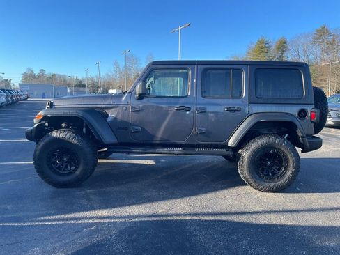 Used 2025 Jeep Wrangler Sport S image 3