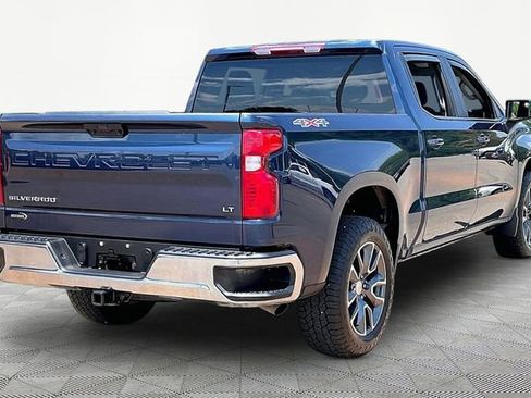 Used 2023 Chevrolet Silverado 1500 LT AWD/4WD image 5