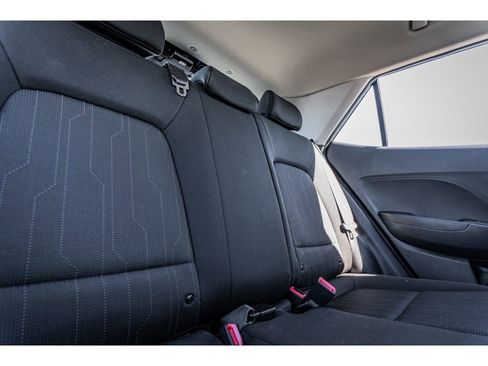 Used 2024 Hyundai Venue SE image 27