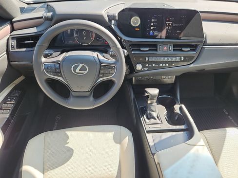 Used 2024 Lexus ES 350 w/ Premium Package FWD image 17