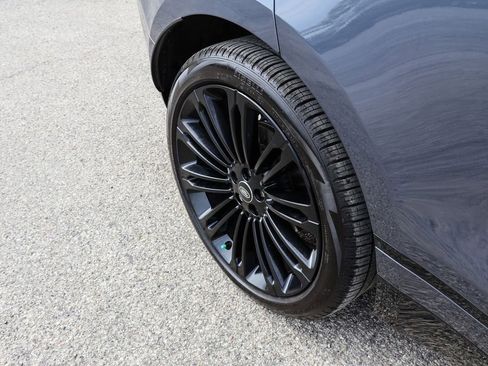 Used 2024 Land Rover Range Rover Velar Dynamic HSE image 15