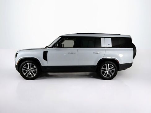 Used 2023 Land Rover Defender 130 SE AWD/4WD image 2
