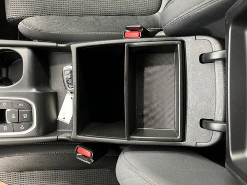 Used 2019 Hyundai Santa Fe AWD image 27